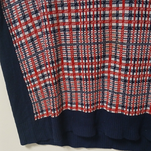 Zara Man Navy and Red Plaid Sleeveless Sweater - Picture 4 of 7